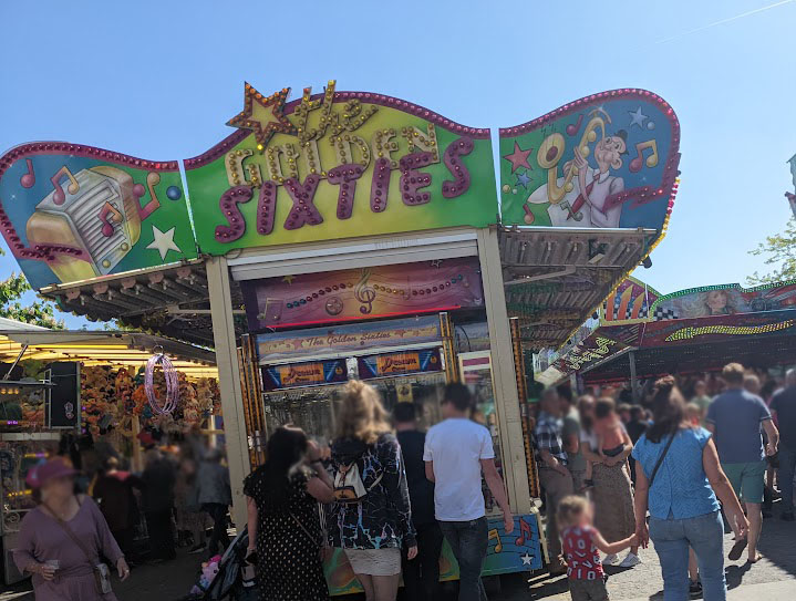 woensdag 15 mei 2024 sporthal gesloten door Kermis Maasbree